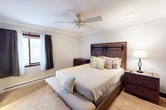 10 Bedroom