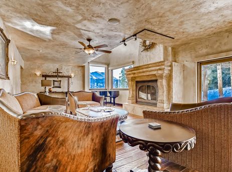 01 Chateau of Breckenridge Great Room