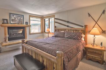 Tamarack 2 Bedroom Deluxe