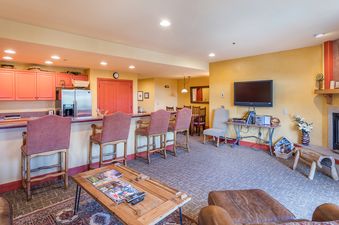 Bear Creek Lodge 308A