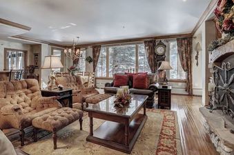 02 Premium 3 BDR Condo