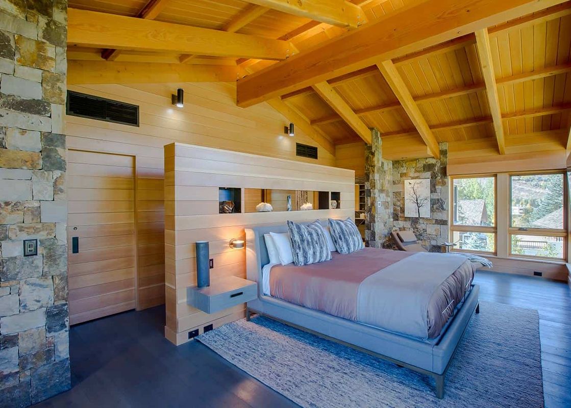 645-Forest-Rd-bedroom-8