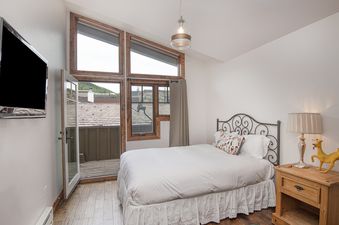 20 Bedroom