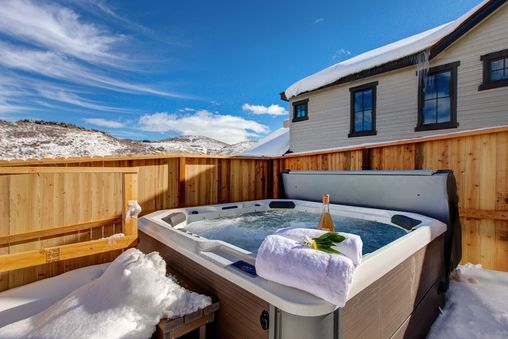 Hot tub (Private)
