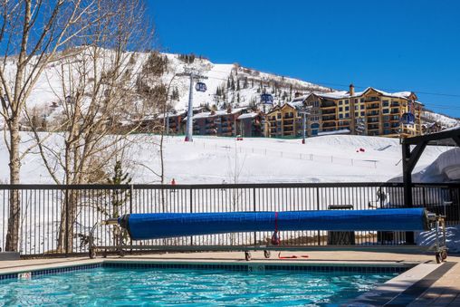 Ski-In/Ski-Out Access