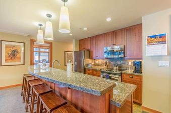 Capitol Peak Lodge 3302