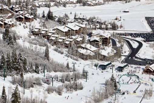Ski-in/Ski-out convenience adjacent to The Snow Park Lodge