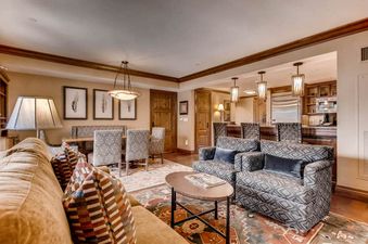 11-Park-Hyatt-Residences-4053