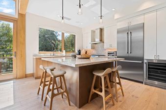 Riverfront Townhome 07