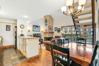 05 Dining and Kitchen
