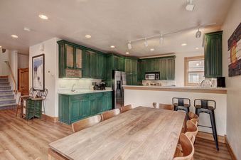 07 Dining amd Kitchen