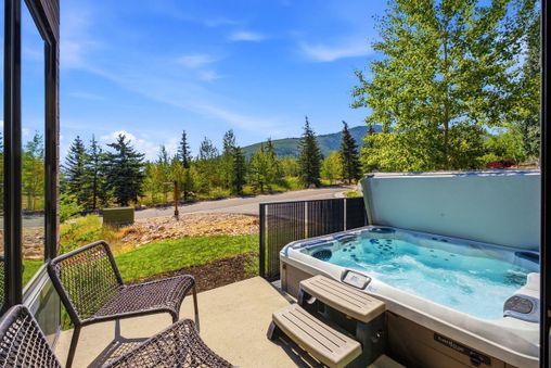 Private Hot Tub