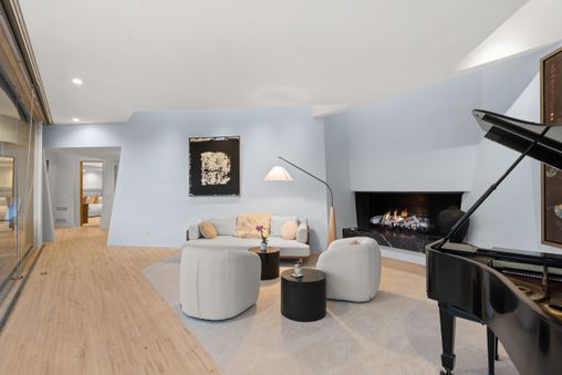 Multiple Fireplaces