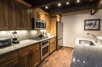 Cottonwoods Unit 1F