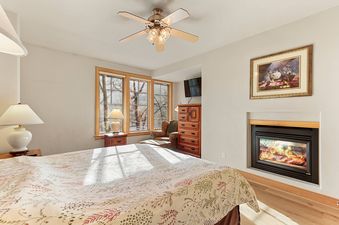 Park Avenue Lofts 210