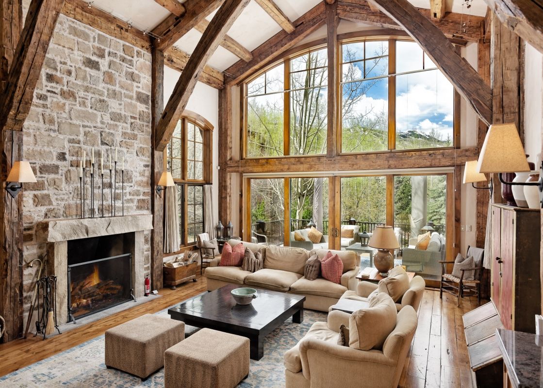 02 Living Room