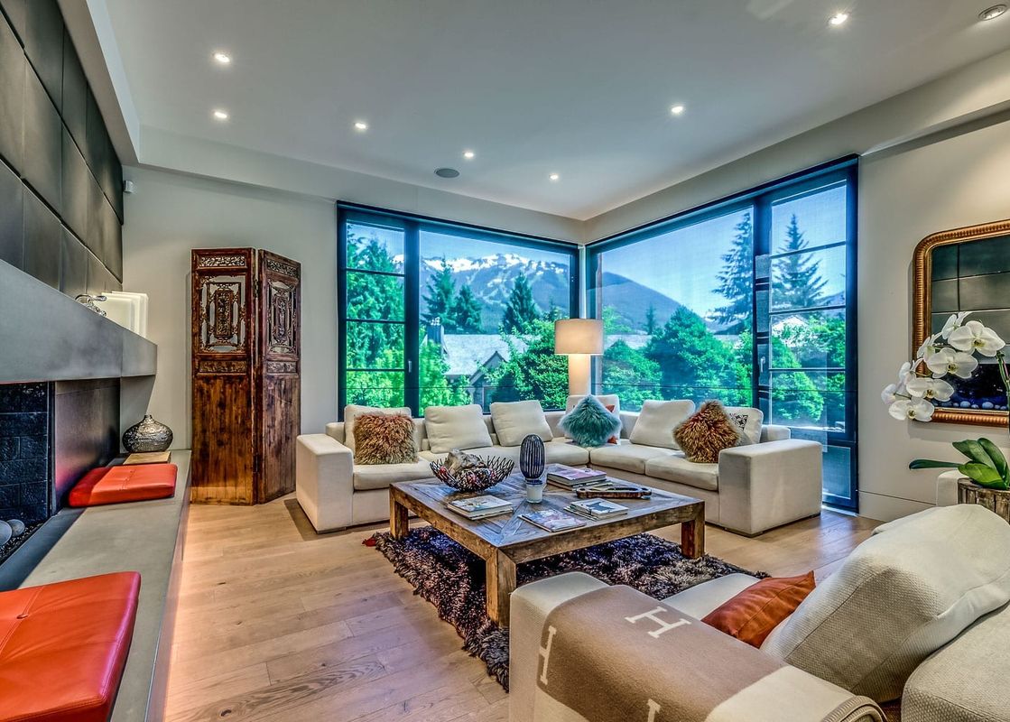 06 Whistler Compass Pointe Estate