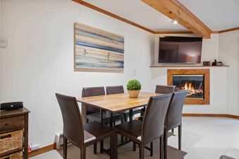 Lodge at Lionshead 120B