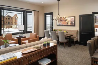 04 Living Area