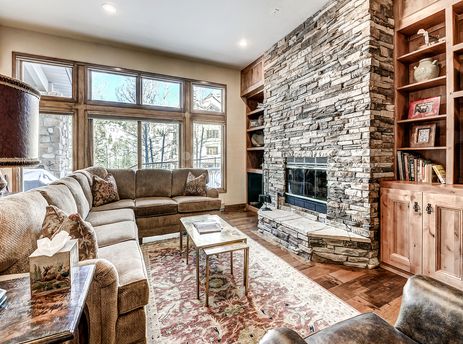 22 Highlands-print-043-41-Living Room-2847x1900-300dpi