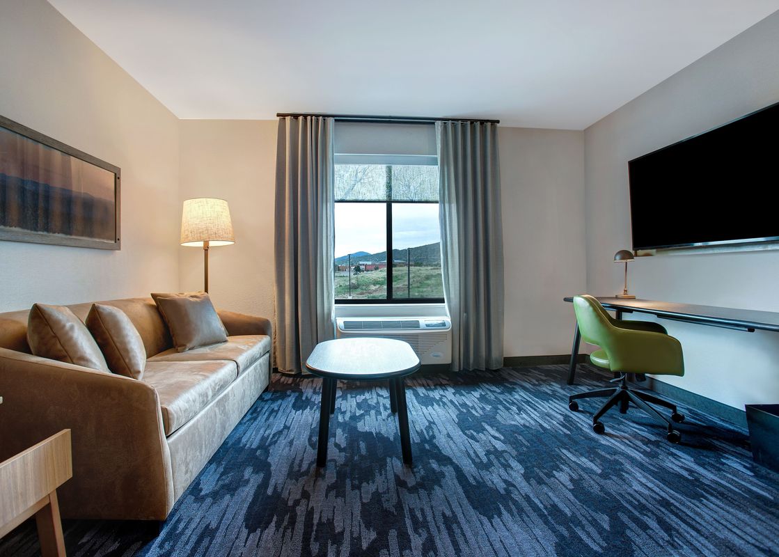 Fairfield Inn and Suites 1 King Studio