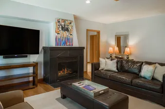 02 Cascades Residence A8