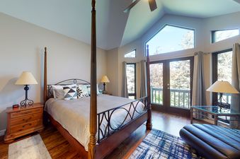 10 Bedroom