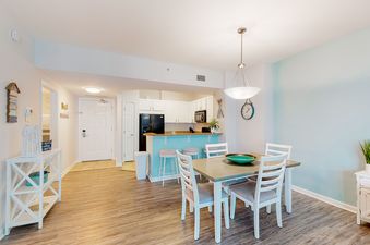 03 Palms of Destin 2803