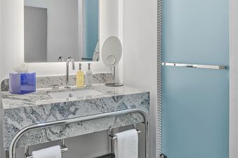 Aspen Meadows Deluxe Two Bedroom Mountain Suite Accessible