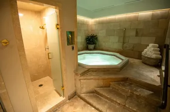 10 BC Chateau Spa