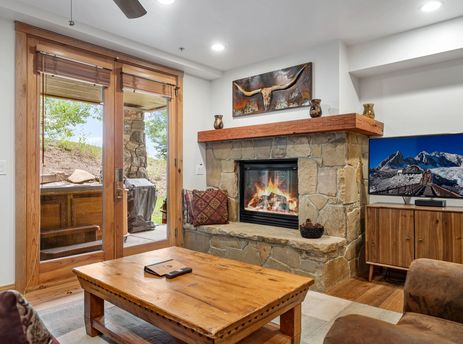 Trails End Lodge 104