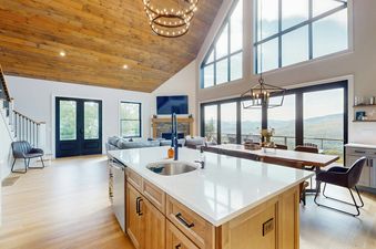 The gourmet kitchen in We Will Ski is a chef's dream.