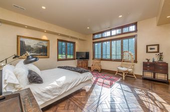 Beehive Basin Chalet