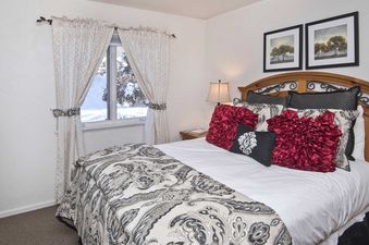 15 Bedroom