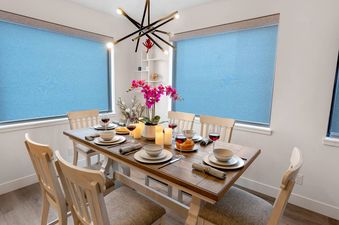 03 Dining Room