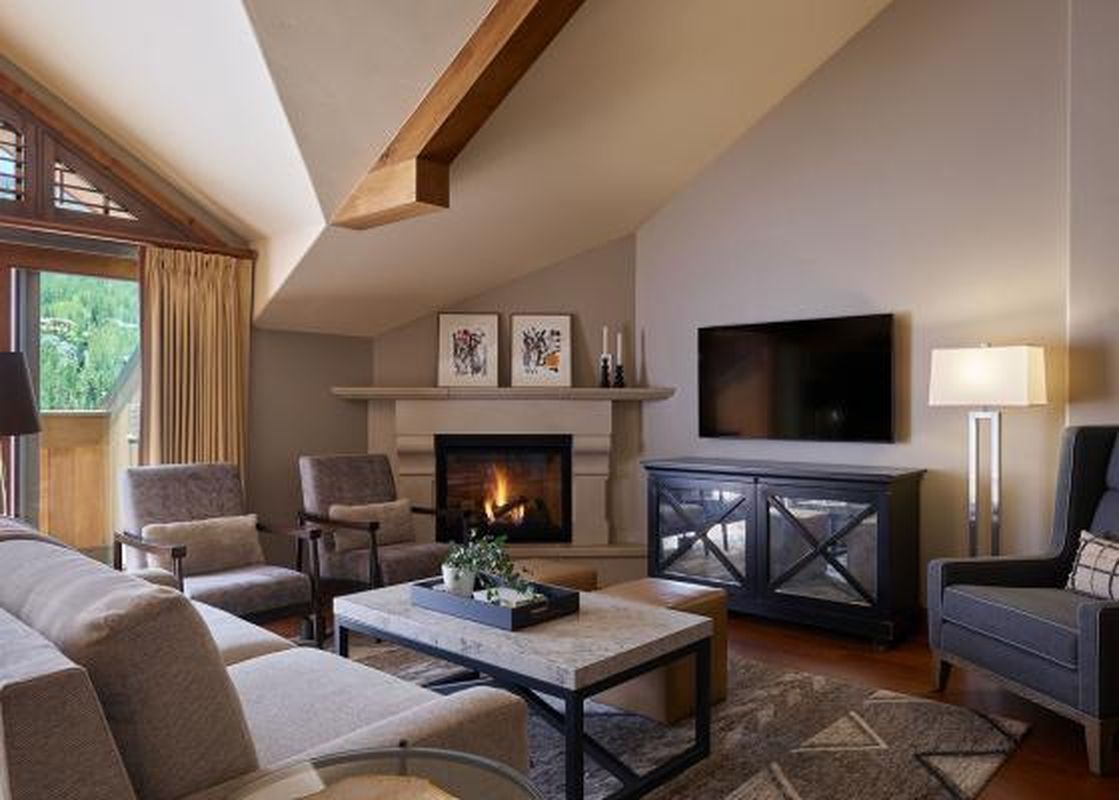 02 3-BR Residential Suite