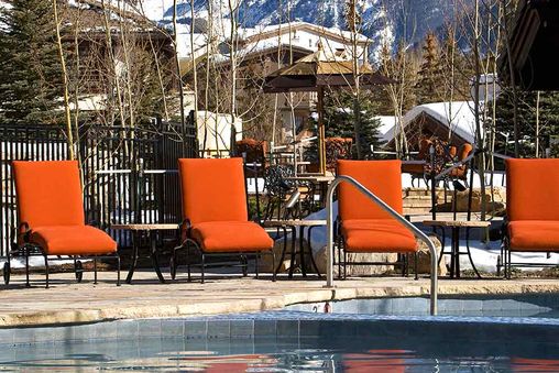 Outdoor Community Hot Tub