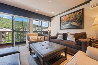 01 Living Room