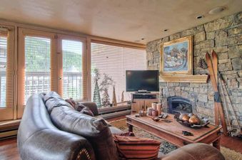 524 LivingRoom