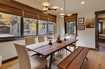 09 Dining area