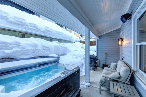 Private Hot Tub