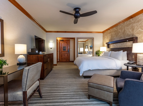 Park Hyatt Village View room with King Size Bed