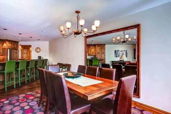 DiningRoom