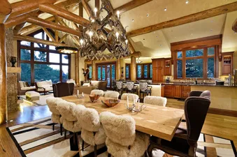 04 Ajax Mansion