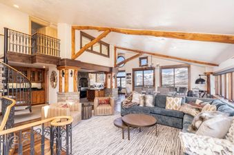 Penthouse At The Peaks 623