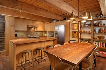 03 Dining and Kitchen