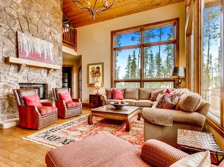04 Cypress Mountain Chalet Great Room