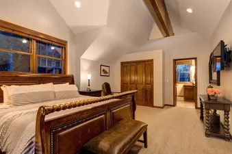 09 Abode Off Main
