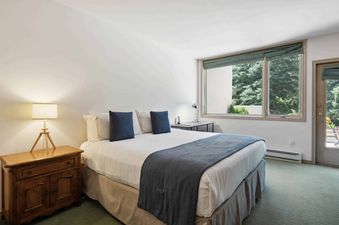 11 Lodge at Lionshead 01