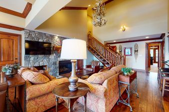 04 Living Room